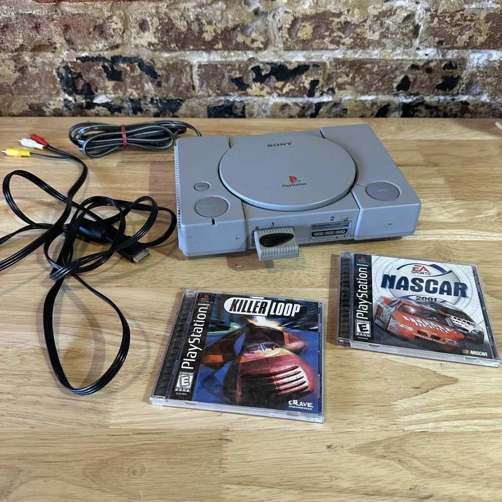 Sony PlayStation 1 SCPH-7501 Console and 2 games FOR PARTS